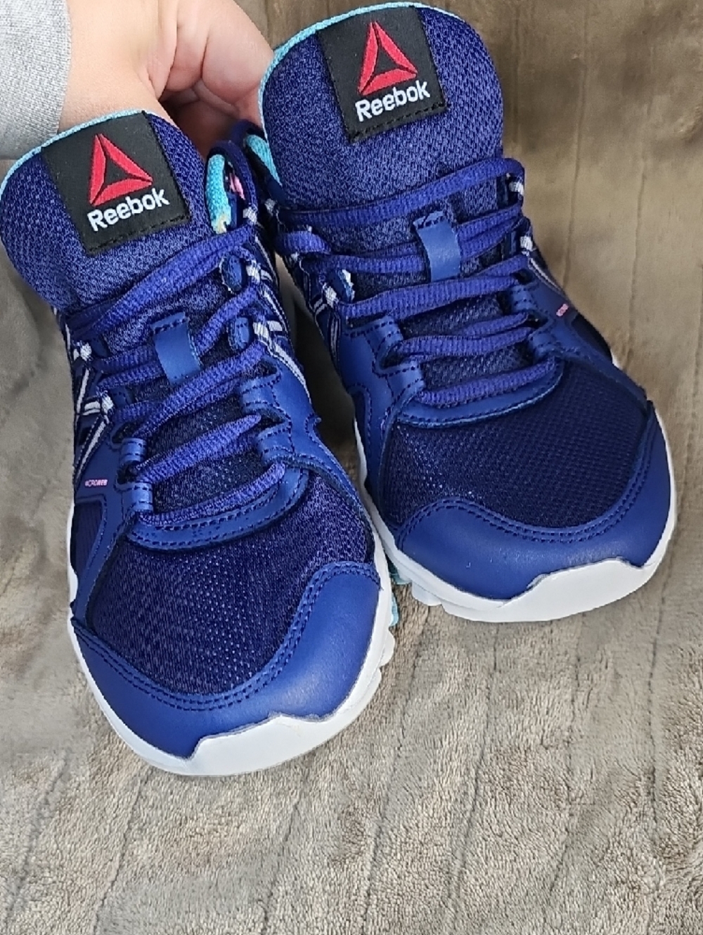 Reebok Women's Size 6 Navy Blue Sneakers with Teal and Multicolor Print - Picture 5 of 13